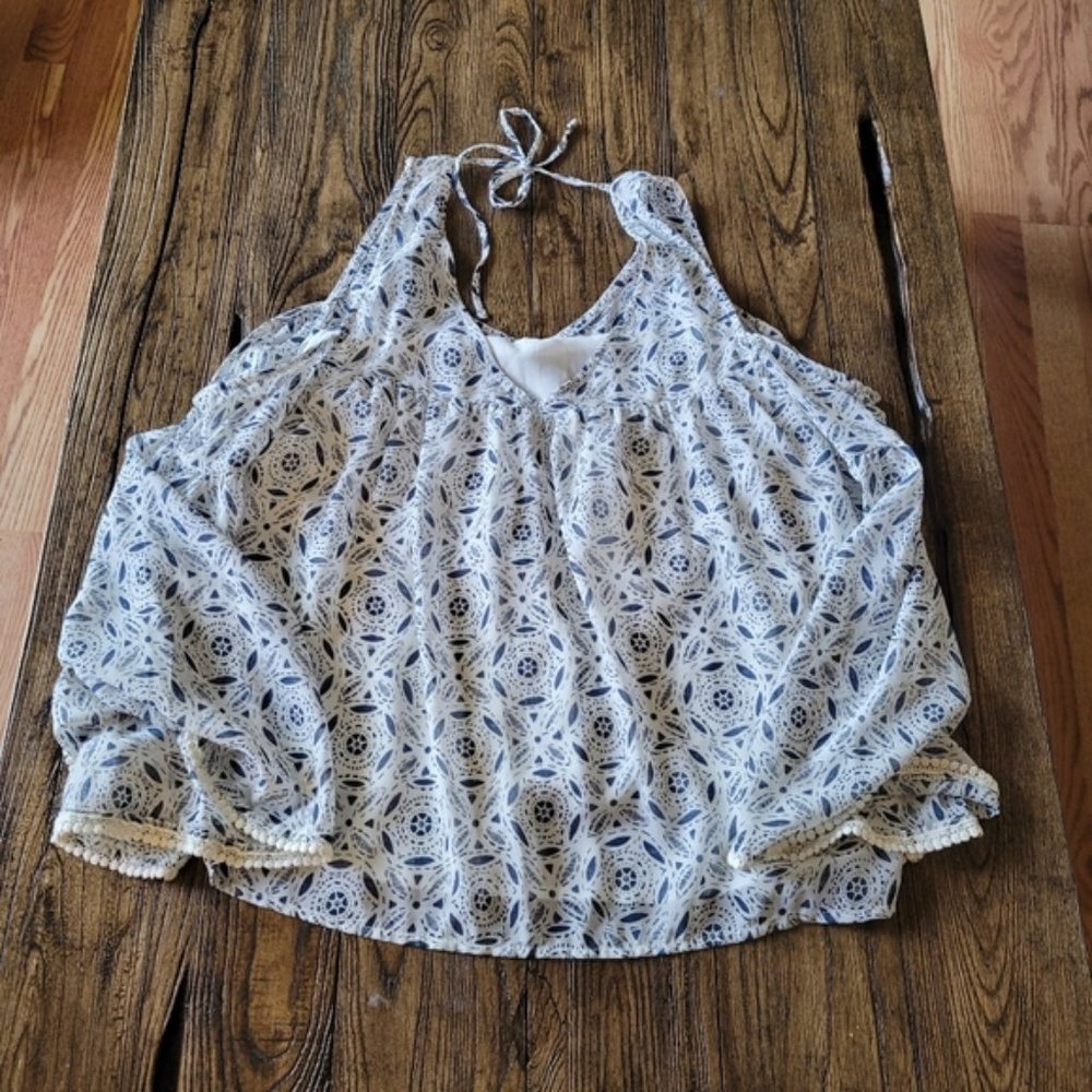 Abercrombie & Fitch NWT Cold Shoulder Blouse